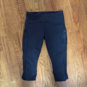 Lululemon athletica Black Capri Leggings